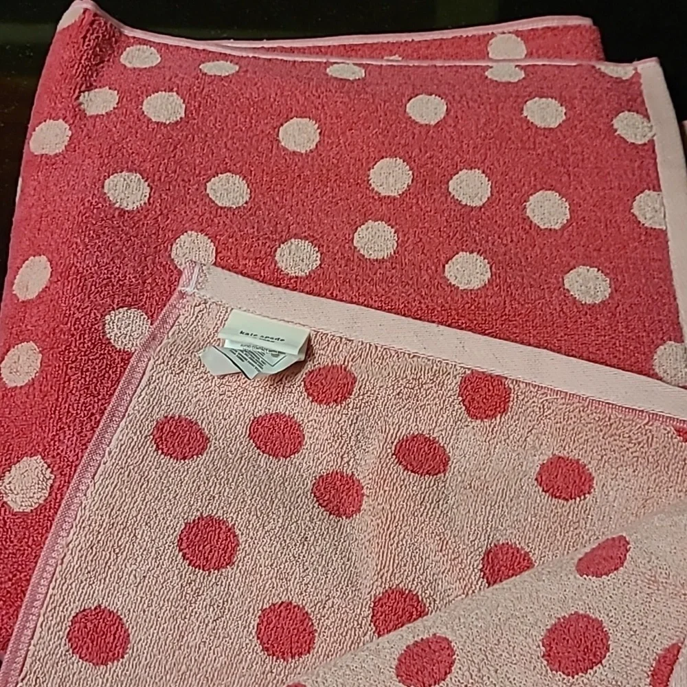 Kate Spade Dots Bath Towel Set